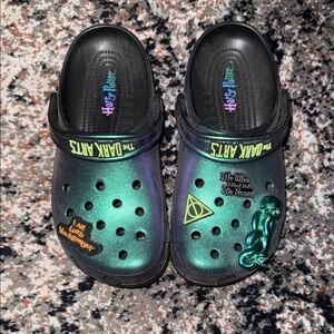 CROCS Harry Potter Dark Arts - Black and Iridescent Green Women's Slippers